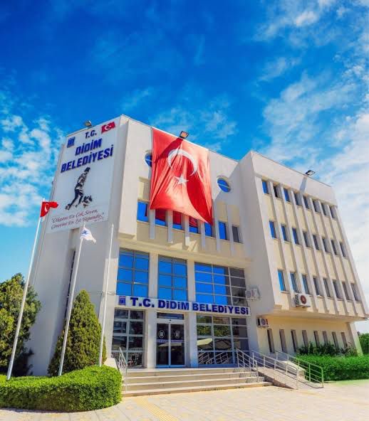 AK Partili Akkuş'tan CHP'li Gençay'a hizmet tepkisi