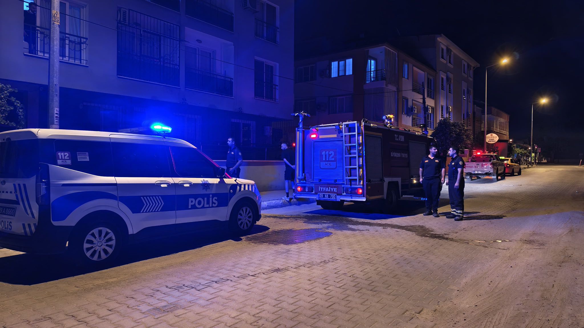 Nazilli’de yangın paniği! Apartman sakinleri canını zor kurtardı 