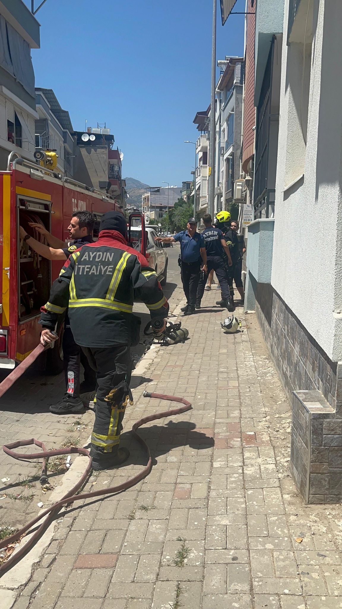 Nazilli’de bir evin mutfağı küle döndü