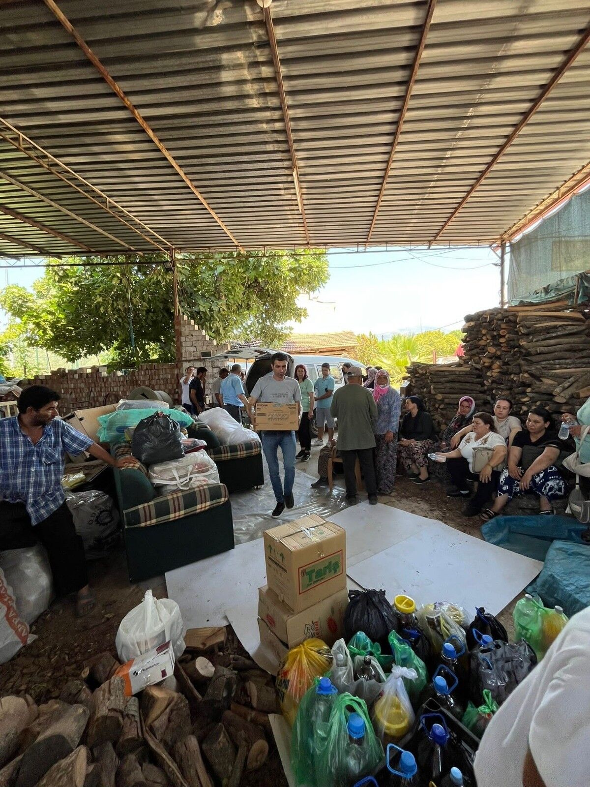 Aydın’dan Ödemiş’e yardım eli: Yangın bölgesine destek için seferber oldular