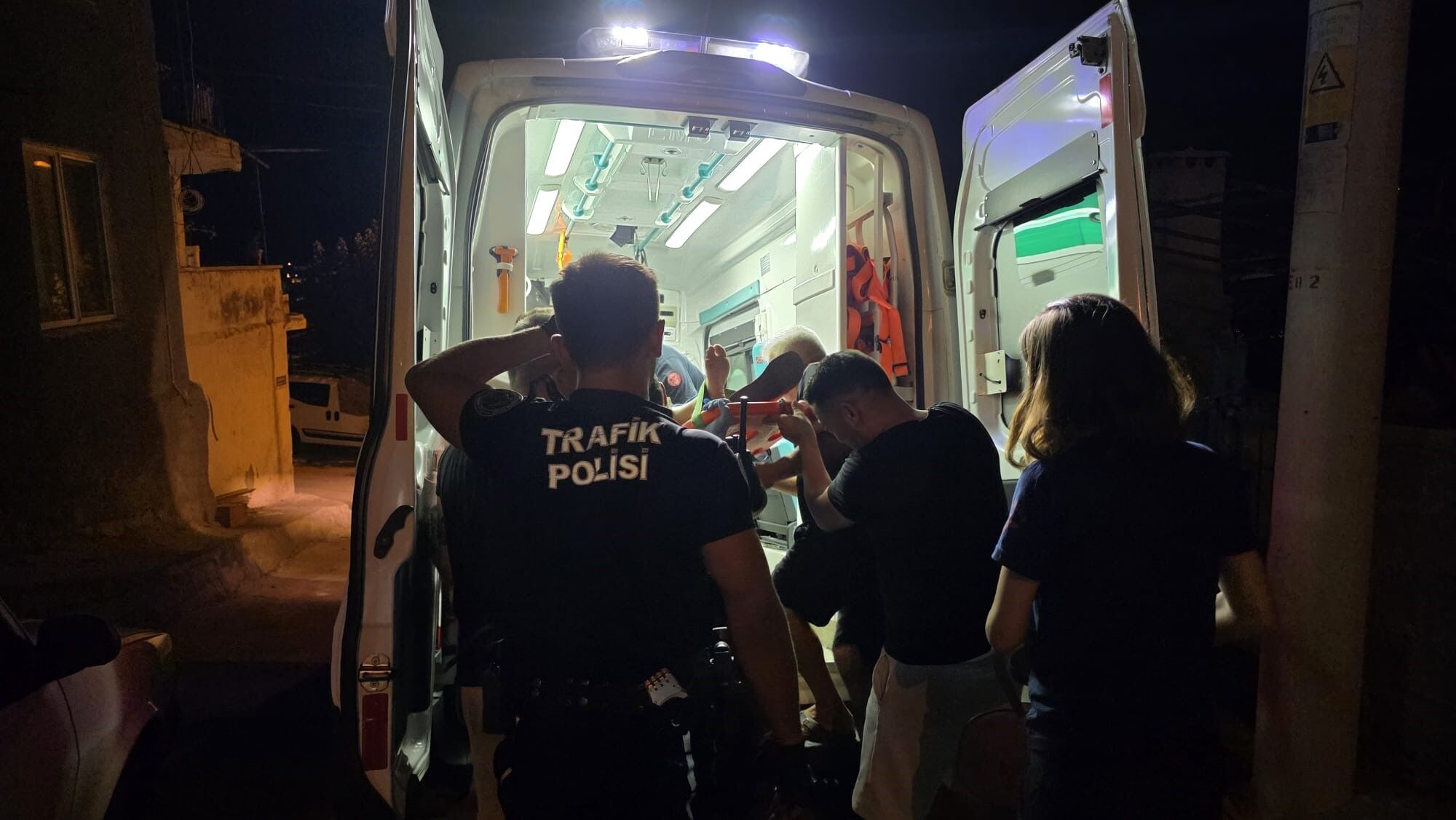 Motosiklet pedalına sıkışan ayağı böyle kurtarıldı