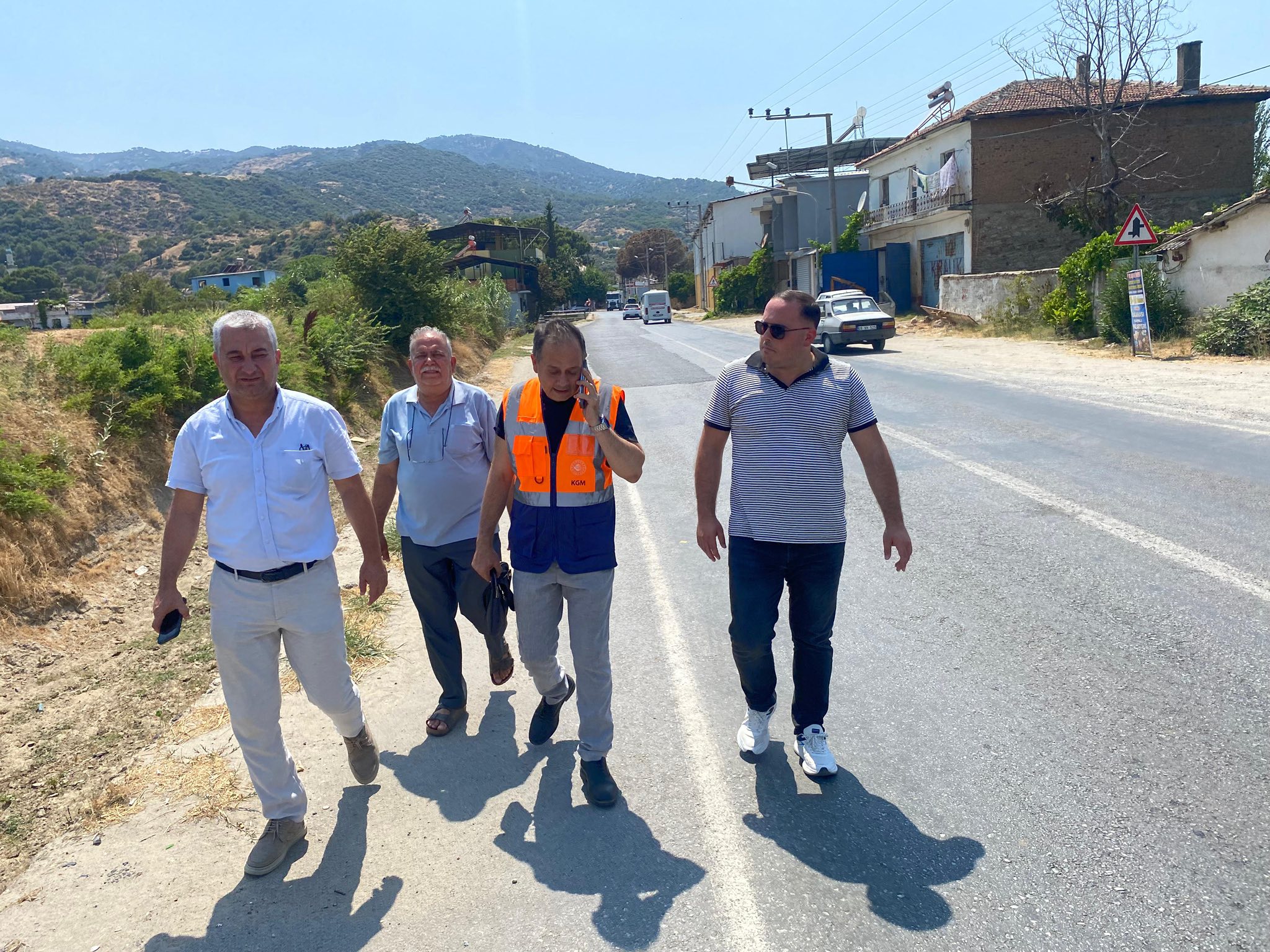 Ak Partili Demir Duyurdu Kocarli Soke Yolu Icin Calismalar Basliyor 584174 0864736D0Cf2D4Ae28D73096Ac6C9A08
