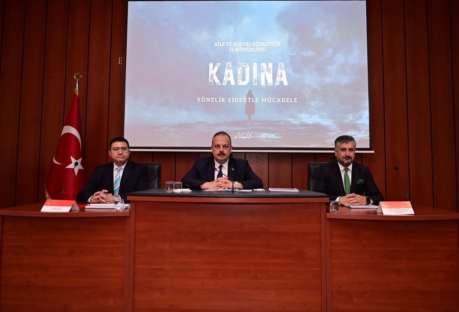 Aydın’da kadına şiddet masaya yatırıldı