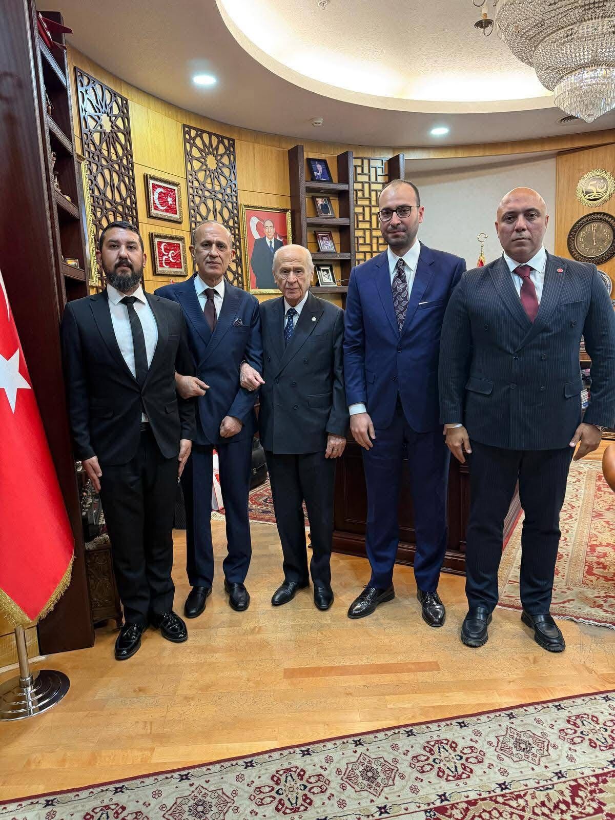 Aydinli Efsane Baskandan Tahliye Sonrasi Ankara Cikarmasi Ilk Duragi Bahceli Oldu 586031 F80Cca4A299A0Ef01B21Eba4C392B1B6