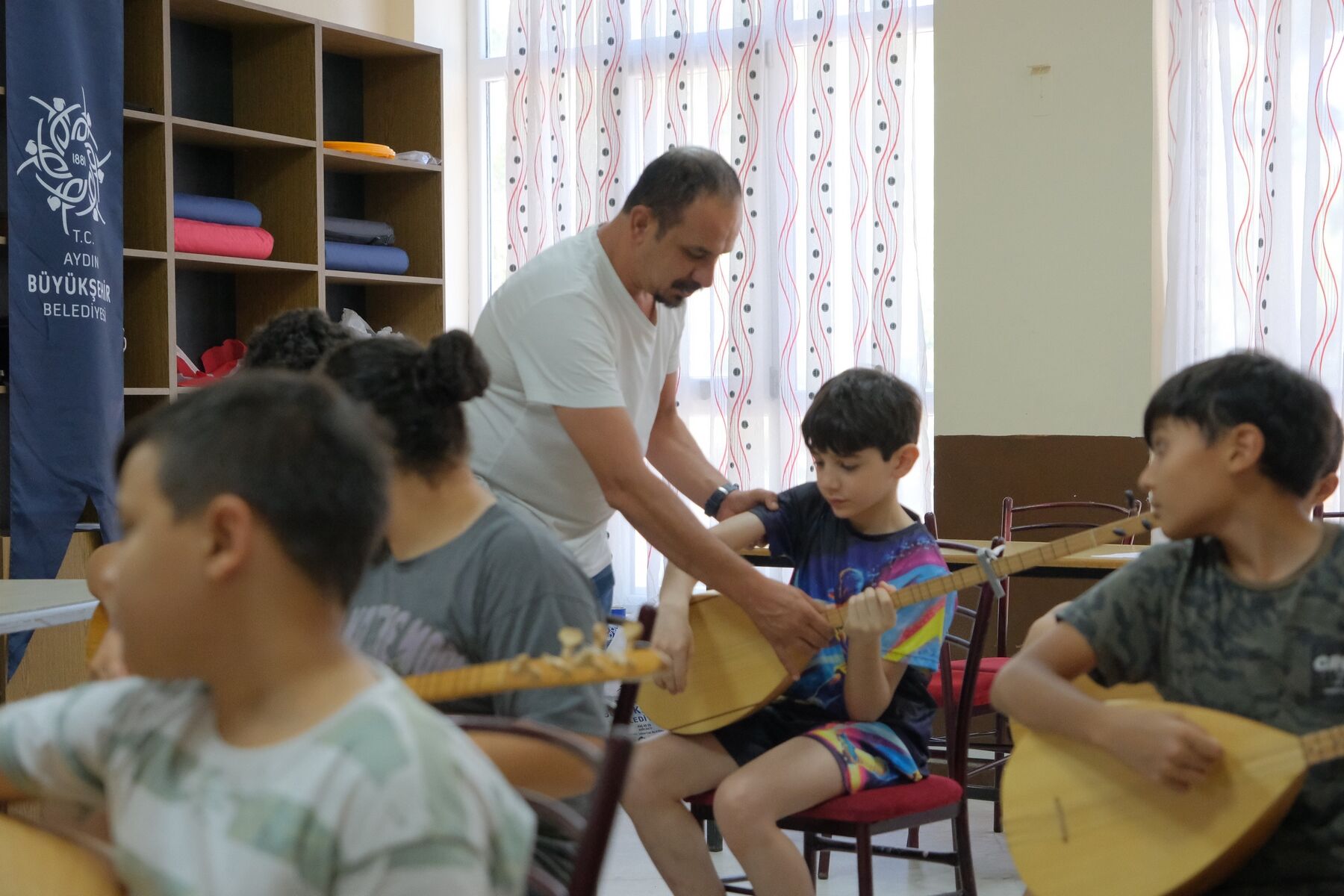 Cercioglundan Genclere Kulturel Destek Yaz Kurslariyla Baglama Ogreniyorlar 586922 Dc733Bc2154F939E007Eb10321Caf186