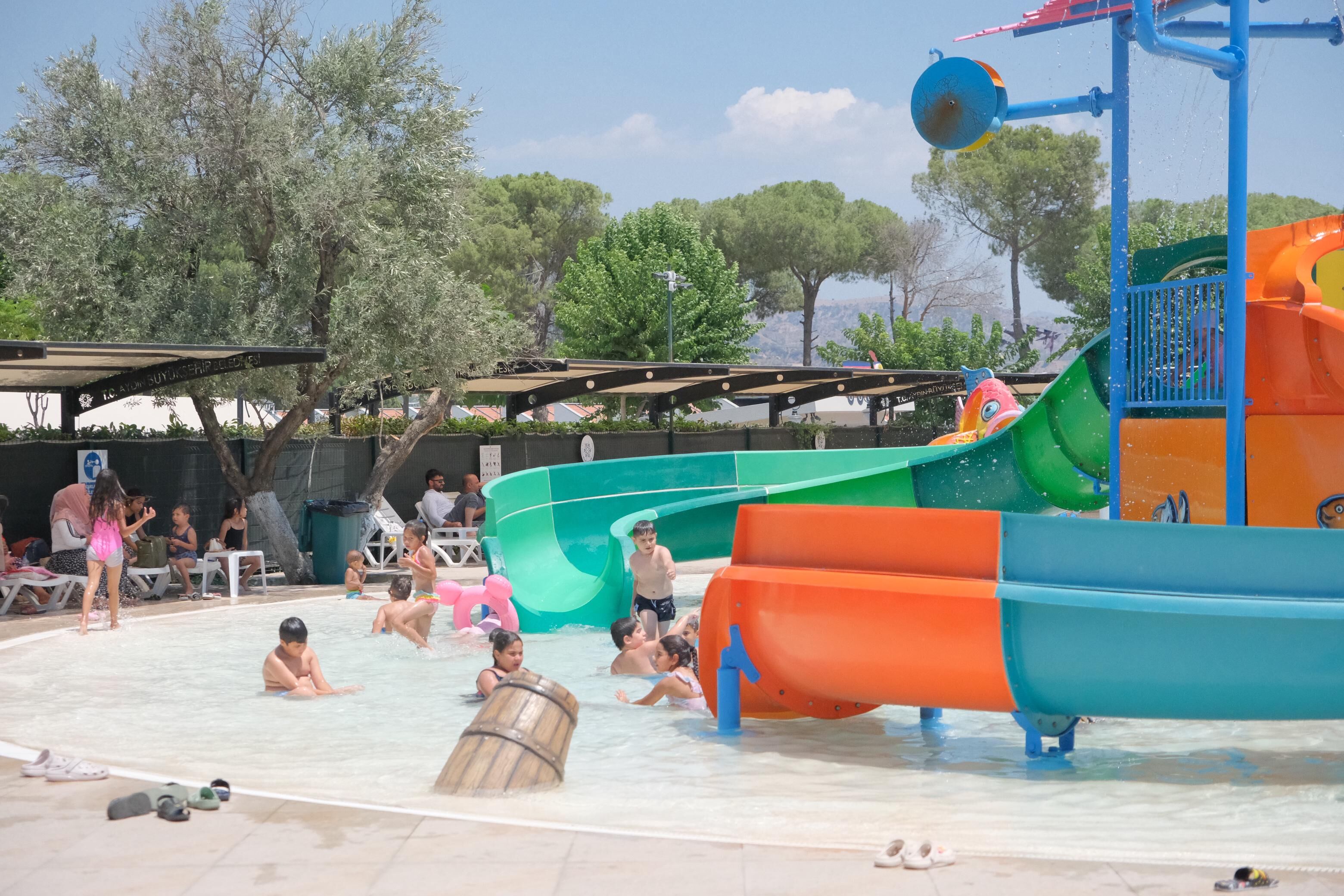 Cocuklar Aquaparkta Serinlige Doydu Aileler Baskan Cerciogluna Tesekkur Etti 585510 00D6C0C8B9Cd74876084364Dacdb4776
