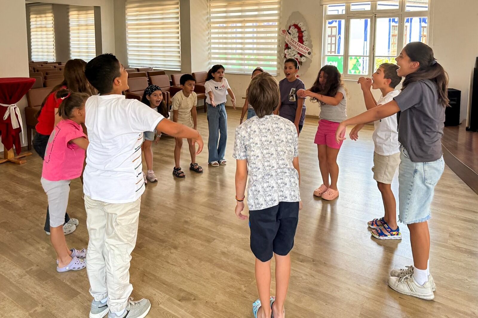 Efelerde Gelecegin Sanatcilari Yetisiyor Minik Tiyatroseverleri Sahneyle Bulusuyor 585248 D3F087Dac8E19B708E1243B5Dd715Fa1