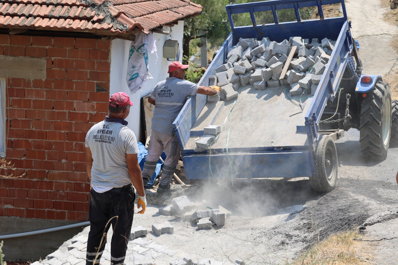 Efelerde Tum Mahallelerde Sorunlar Tek Tek Cozuluyor 584669 5929556Cd111A7566Bd173Ed0Eede20D