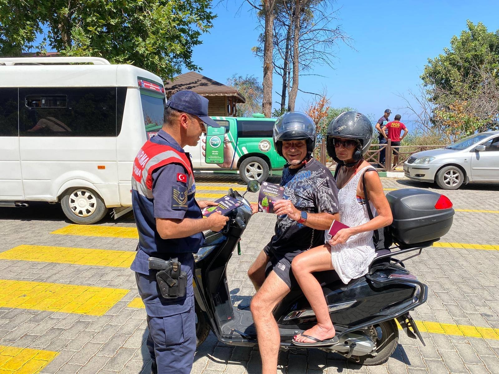  Jandarmadan milli parkta yangın ve doğa bilinci etkinliği