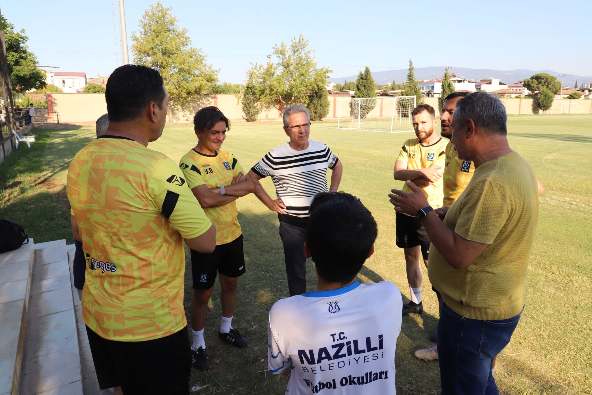 Nazilli Belediyesi Yaz Futbol Okulu Faaliyete Basladi 585745 31C5B8E435Bab58D6C7Fea635D24E7Fd