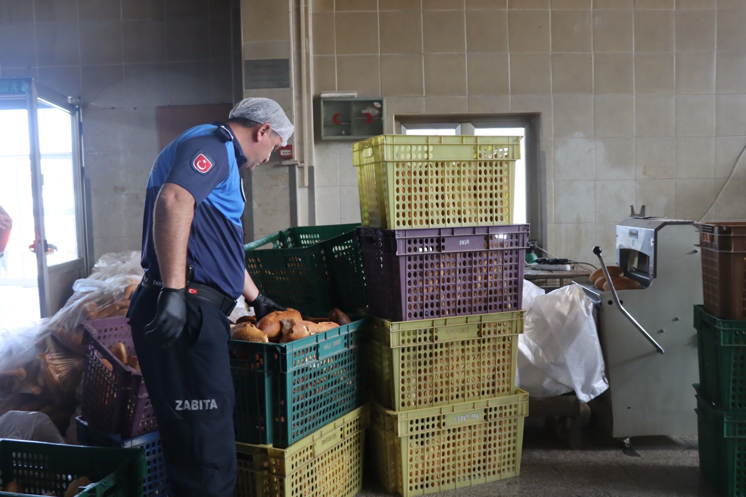 Nazilli Zabitasi Firinlarda Denetim Yapti 587487 Ee2F0Fbf060B0253Fbc41Afa14464518