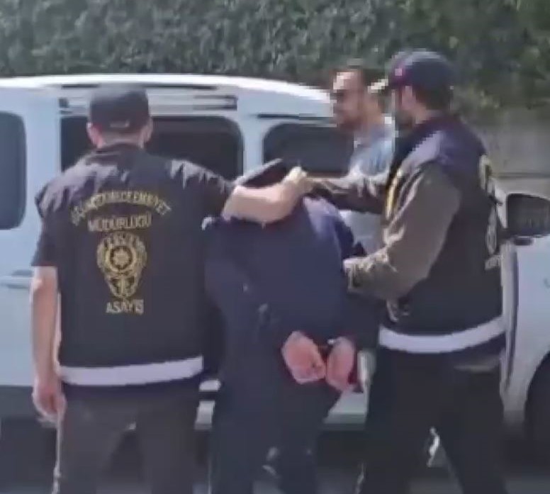 2 ay önce evlenmişlerdi! Karısını mutfakta tek yumrukla öldürdü