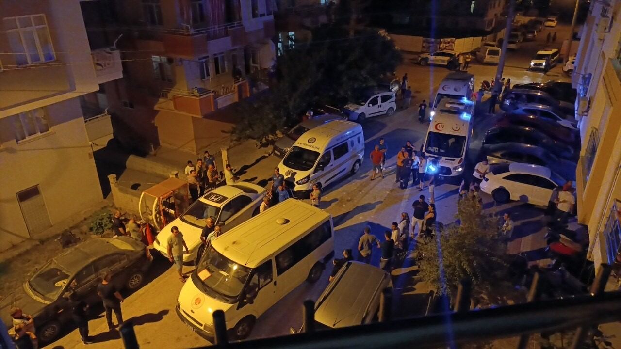 Kardeşini 14 kez bıçaklayıp evi kan gölüne çevirdi! Polislere 'öldürdüğüm için mutluyum' dedi