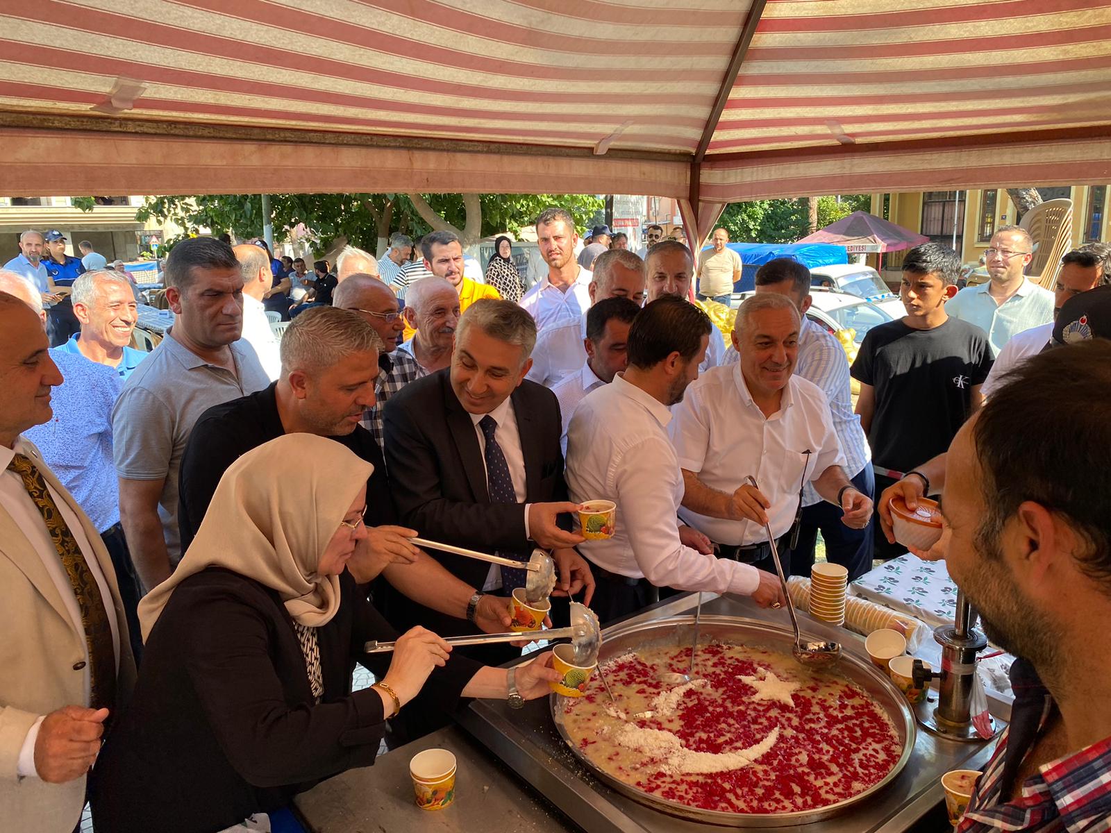 İncirliova’da 5 bin kişilik aşure hayrı