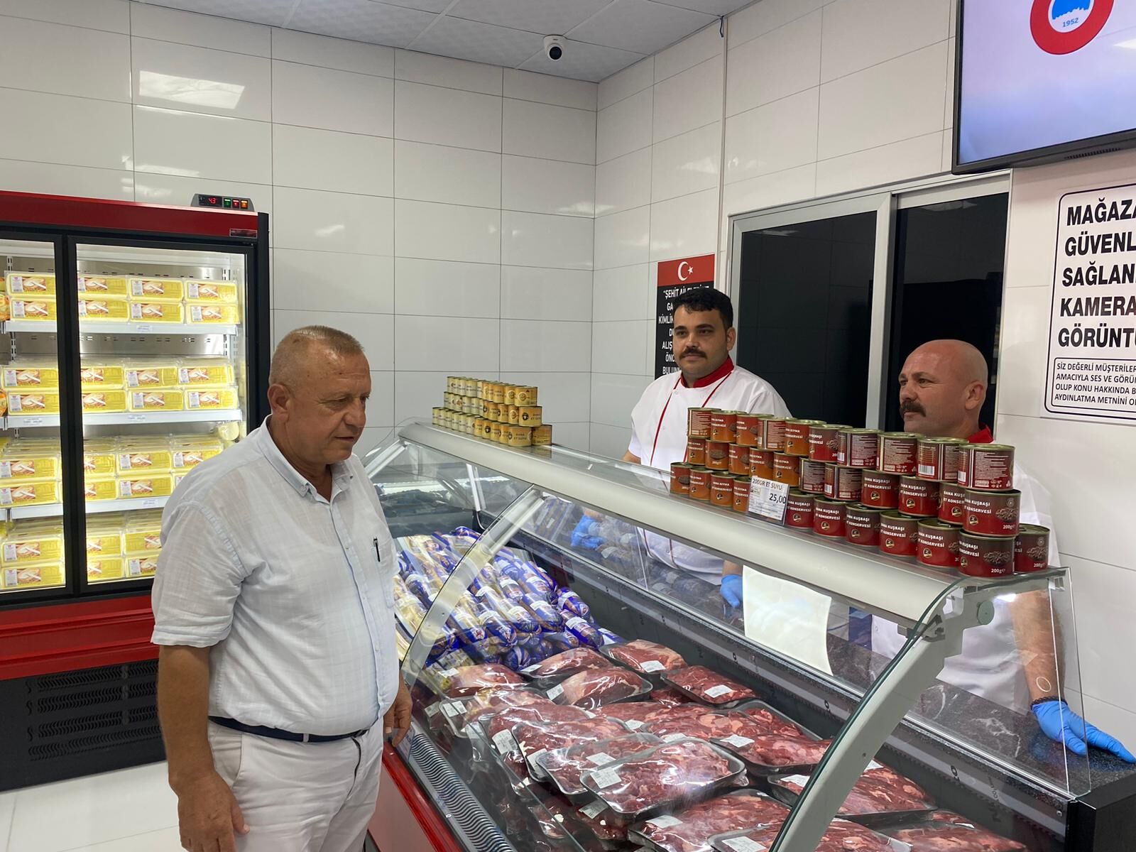 İncirliova’da Et ve Süt Kurumu mağazası açıldı