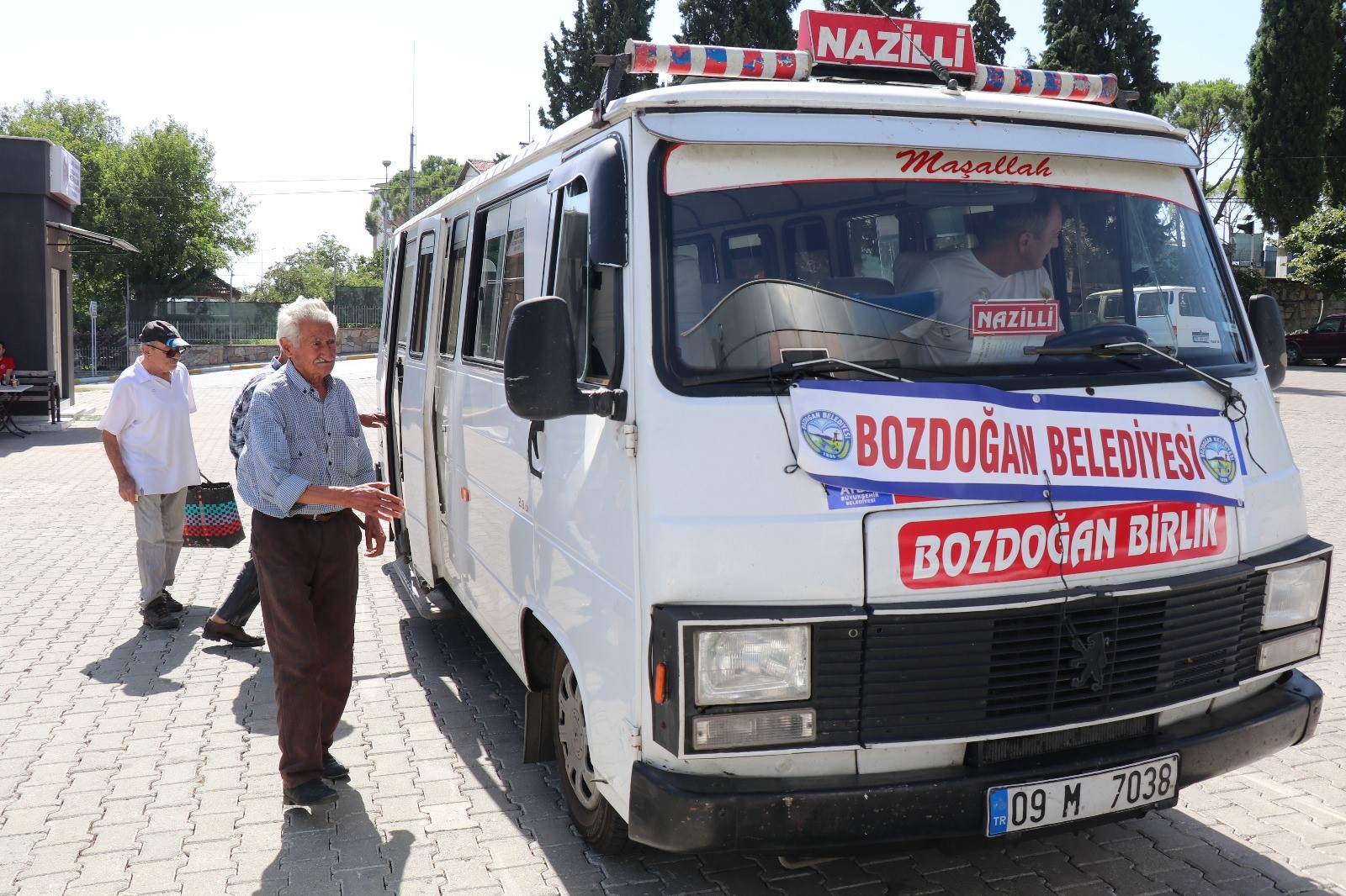 Bozdoğanlılardan Başkan Özel’e teşekkür