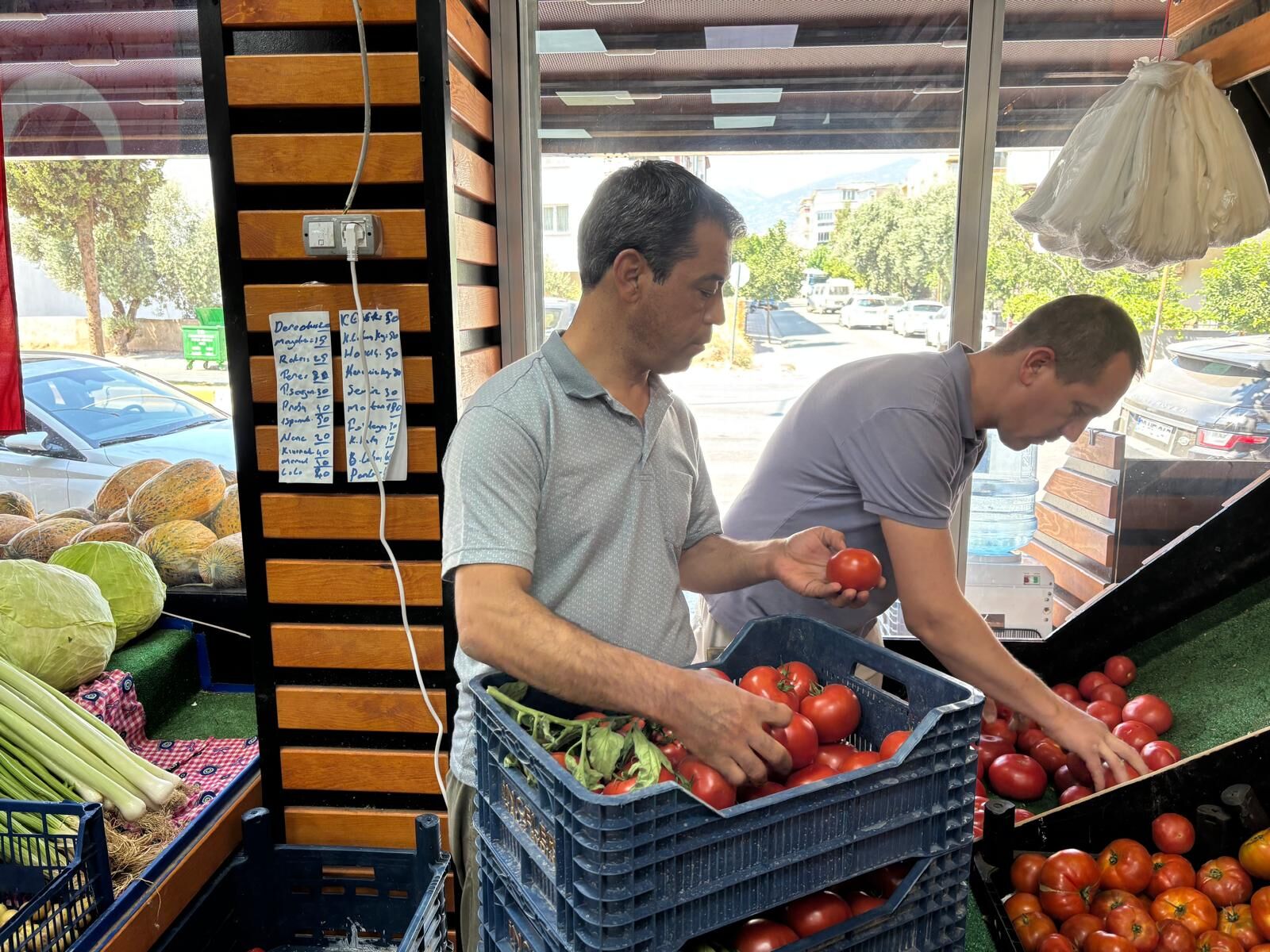 Aydın’da pazarla manavın fiyat makası açıldı