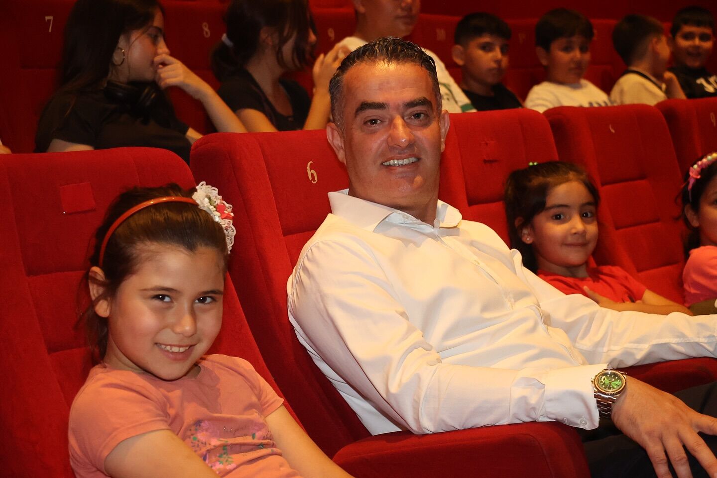 Baskan Ozgur Aricidan Anlamli Etkinlik Ilcedeki Cocuklar Sinema Ile Bulustu 589798 3C49Baa5B0E09A9D2B7E5B251F4214E0