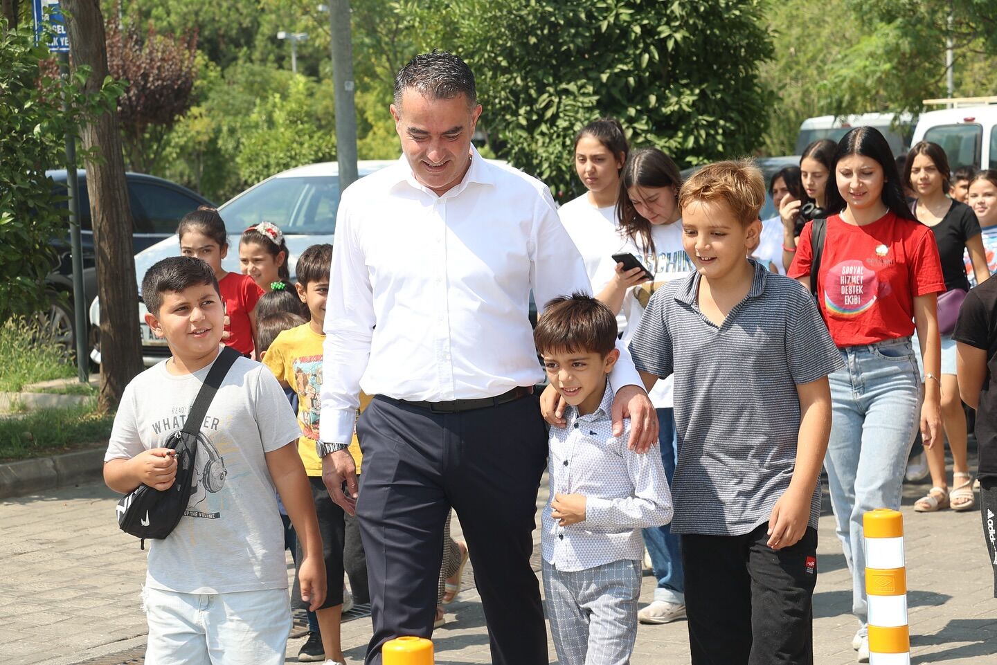 Baskan Ozgur Aricidan Anlamli Etkinlik Ilcedeki Cocuklar Sinema Ile Bulustu 589798 A84169A5B07341Eaaa4115500051D54A
