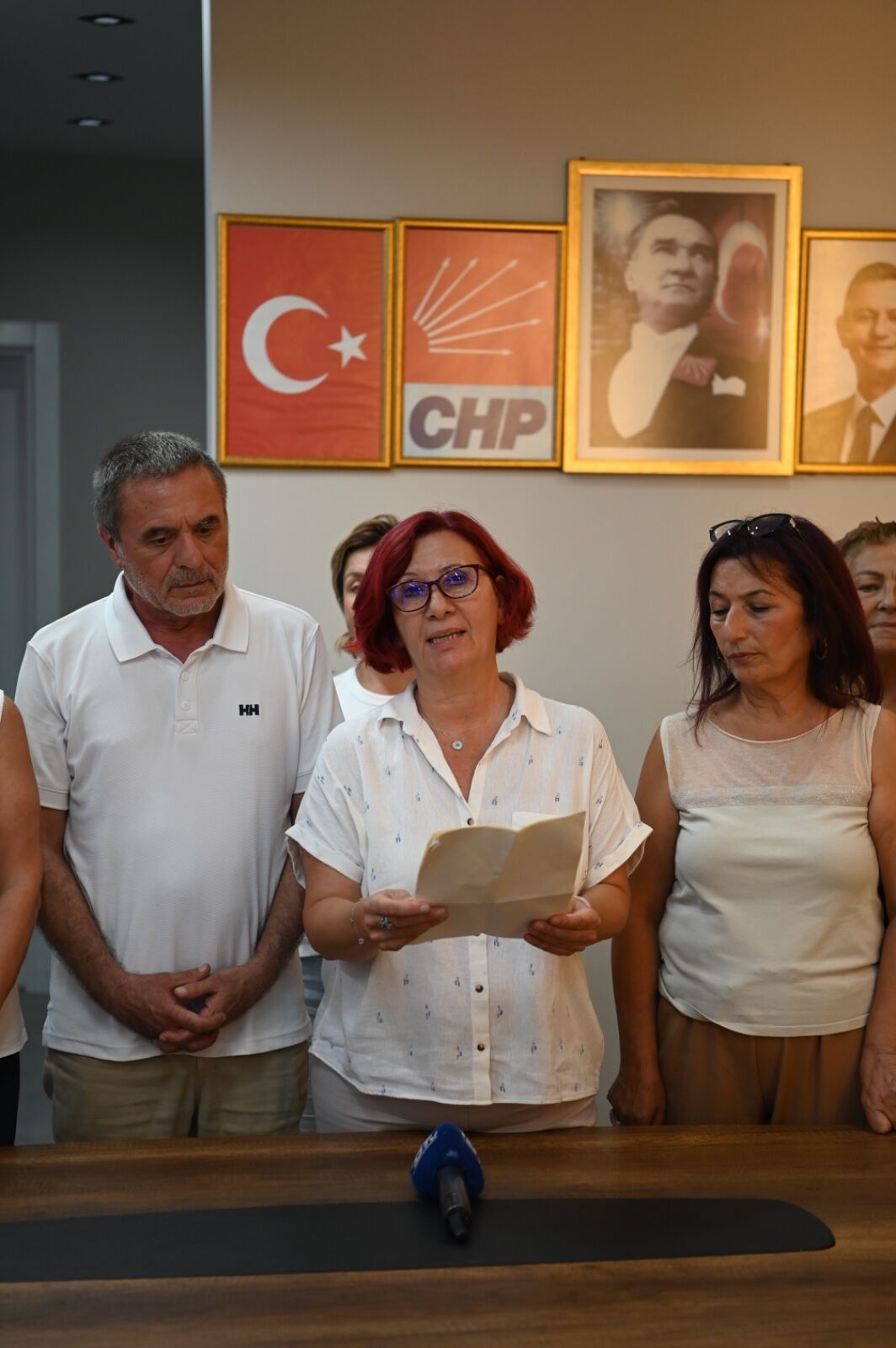 CHP Kuşadası İlçe Örgütü'nden kadın cinayetlerine sert tepki!