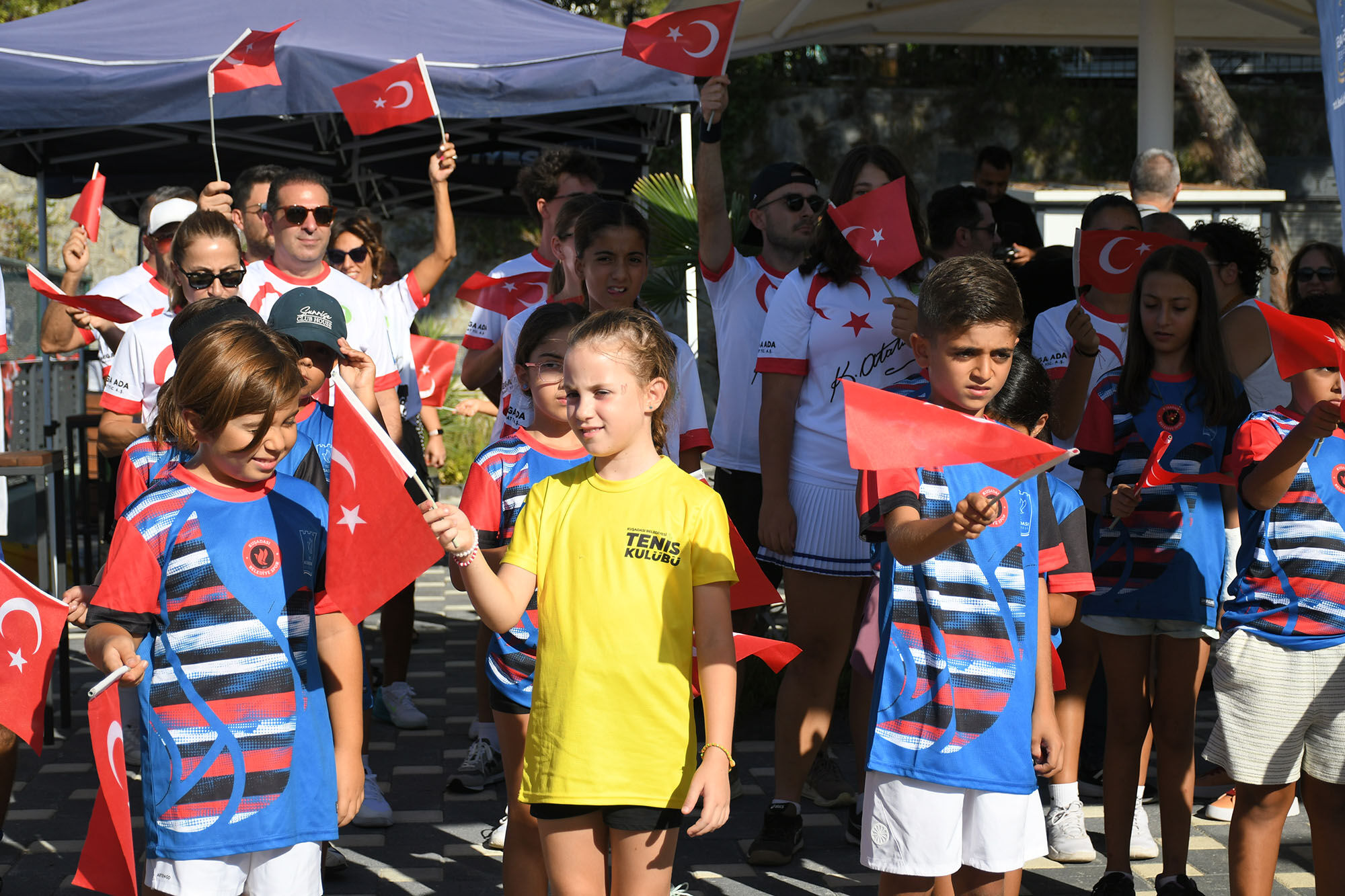 Kusadasinda Zafer Bayrami Coskusu Tenis Turnuvasiyla Kutlaniyor 594252 Af623199C5Ca9Ce2Df2513E08C8Ec71F