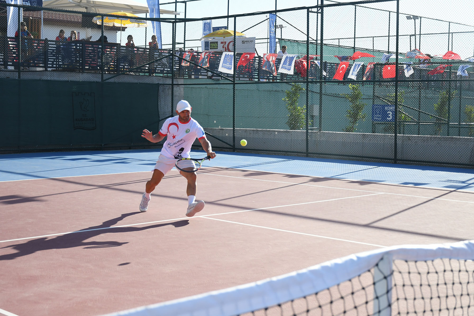 Kusadasinda Zafer Bayrami Coskusu Tenis Turnuvasiyla Kutlaniyor 594252 Cce6Db17511956B7C1E139941Bc888F1