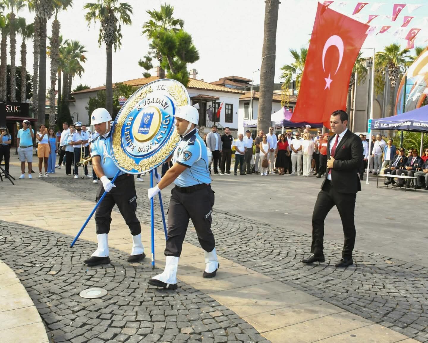 Kusadasinda Zafer Bayrami Coskuyla Kutlandi 595256 A19A65E9975263Fc91Aeeed18532Be5D