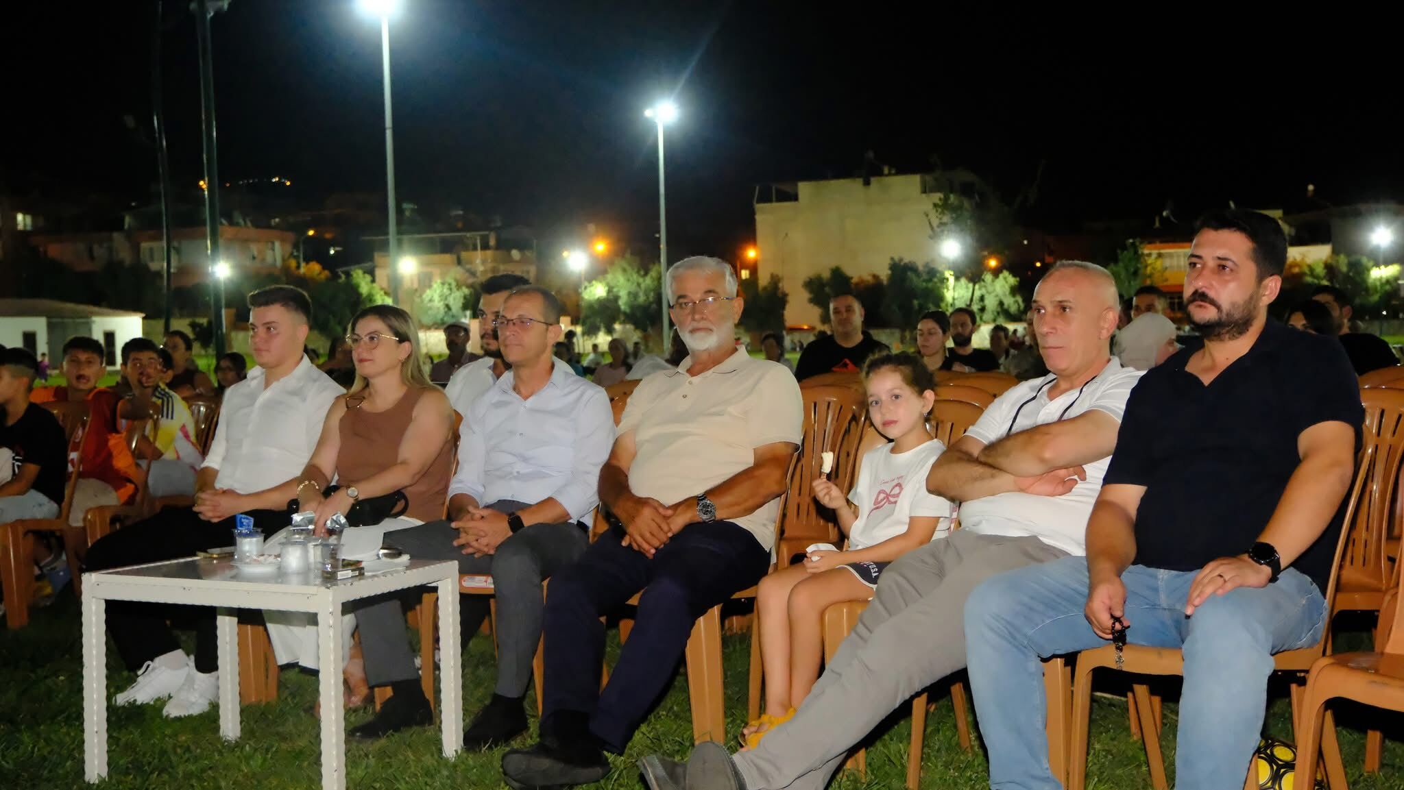 Kuyucakta Acik Hava Sinemasi Keyfi Basladi 589845 A1C62B044F9Ff1A0D1A35C3C5066E8A4