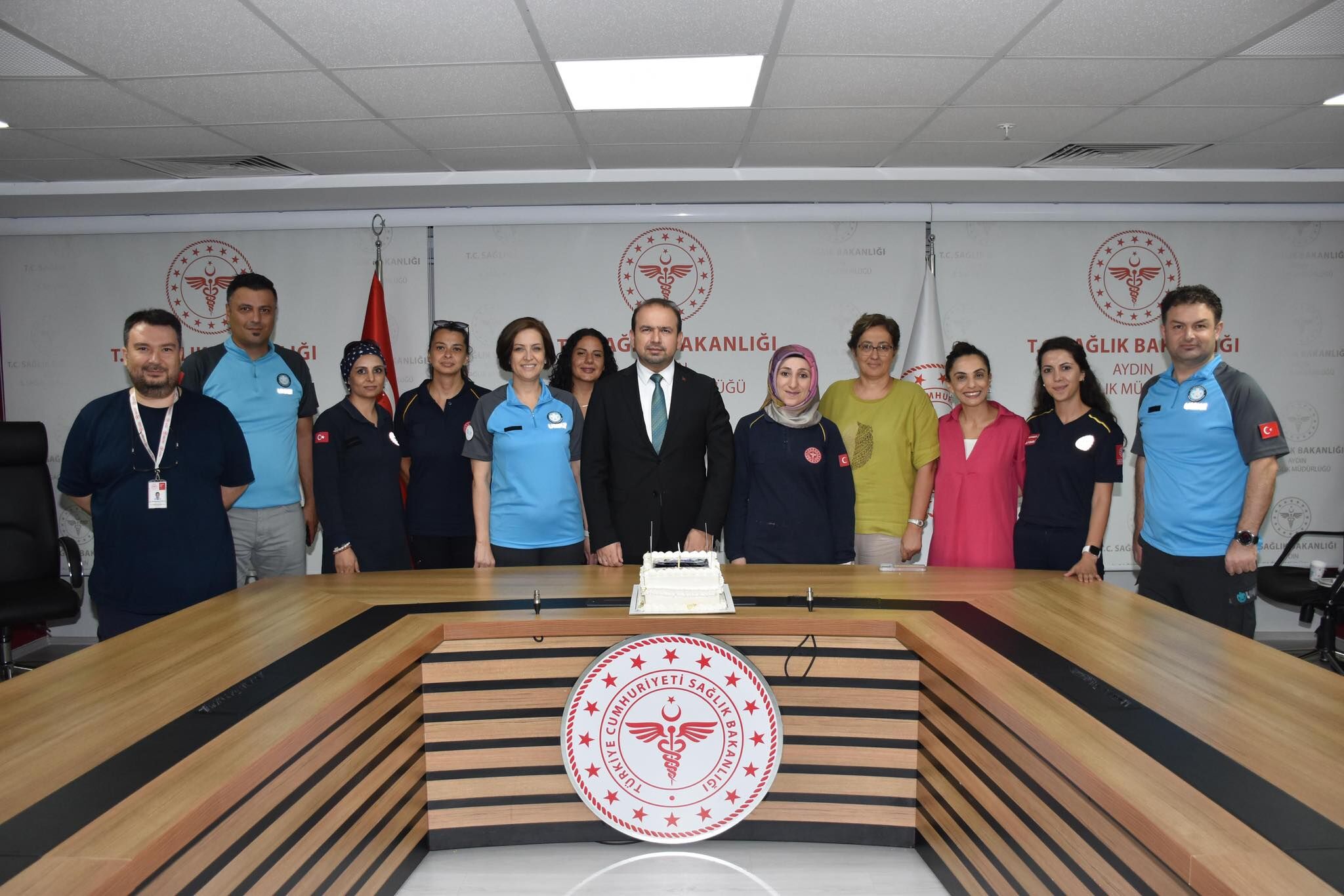 Mudur Eser Senkula Ambulans Tesekkuru 589675 4246A8B475A041D3485B16Dcc9D43576