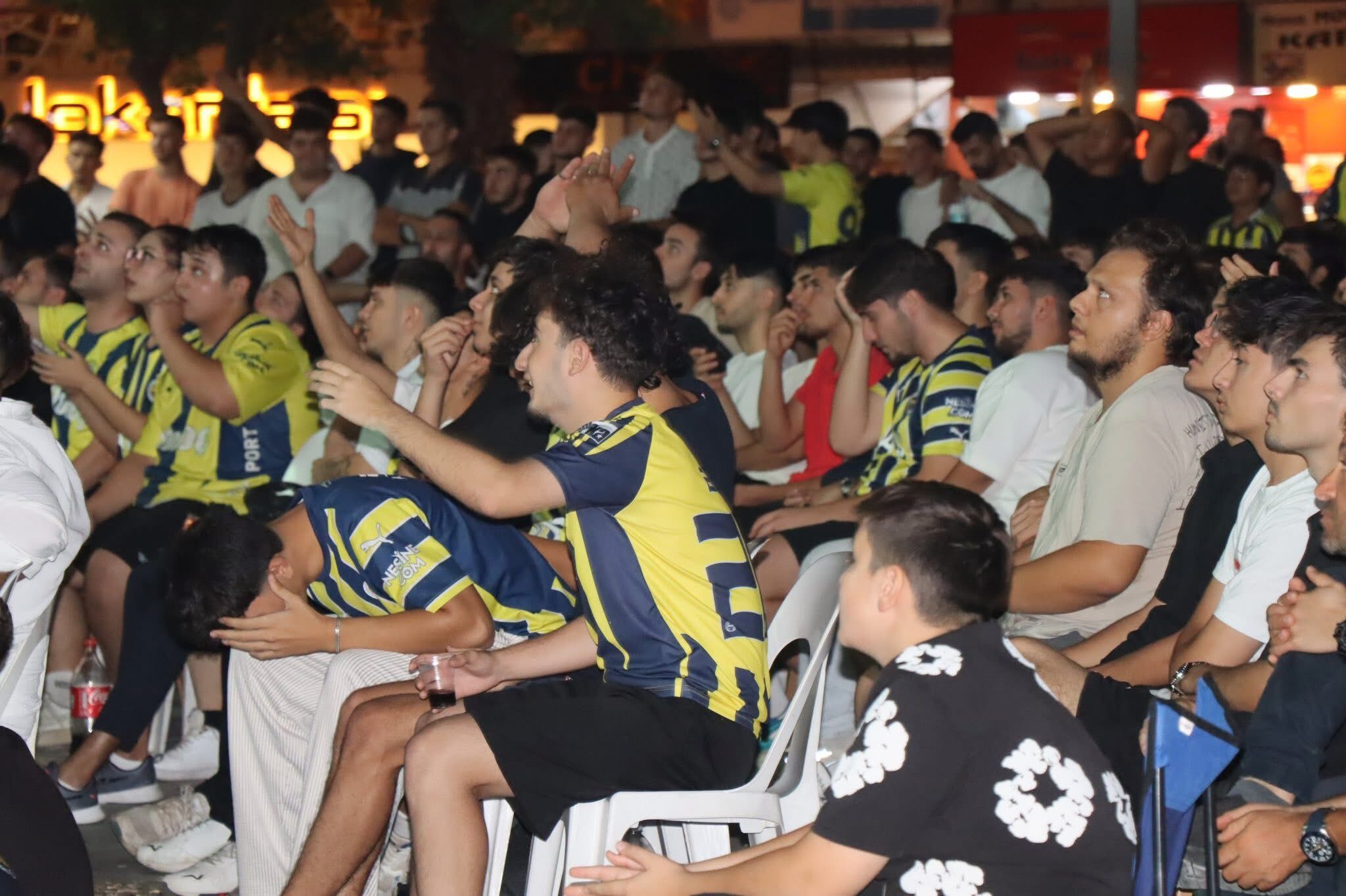 Nazilli’de Fenerbahçeliler meydanda buluştu