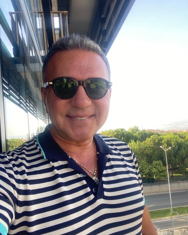 Şehrin tanınmış müteahhidi feci şekilde can verdi! Rezidans kan gölüne döndü
