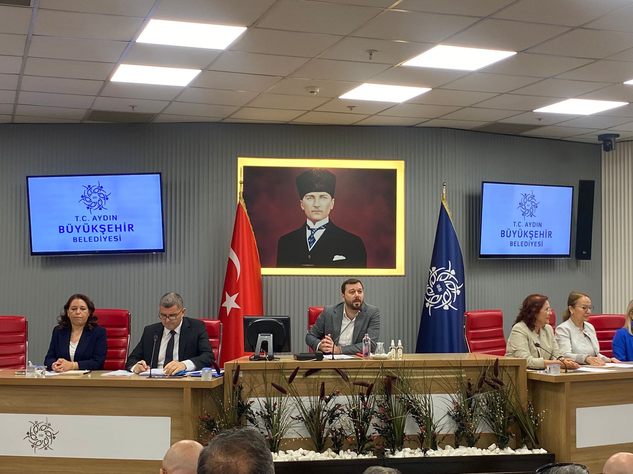 Aydın’da Büyükşehir meclisi toplandı: 2 belediyeye ek ödenek verilecek