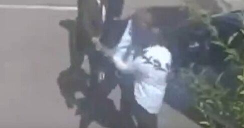Polisin başı büyük belada! AK Partili vekilin oğluna kafa attı