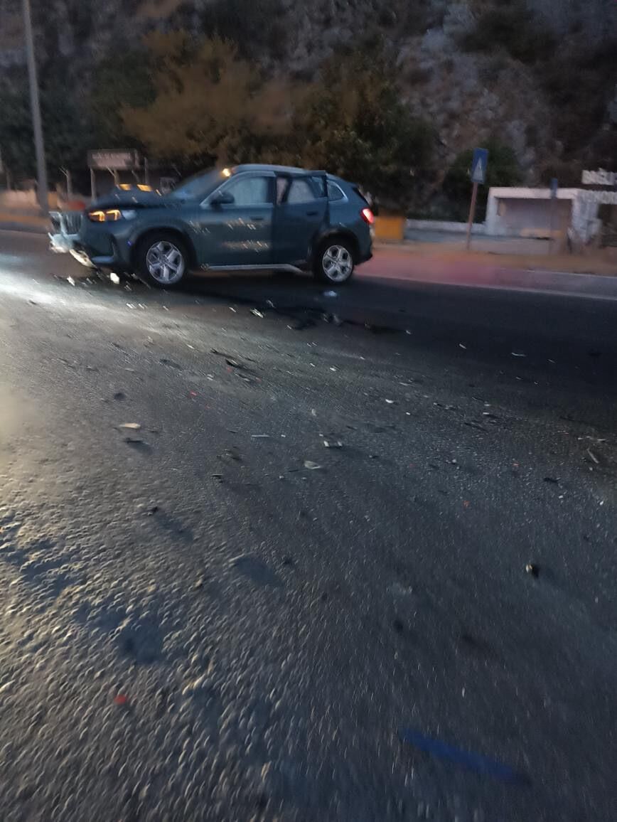 Söke’de ambulans ile cip çarpıştı