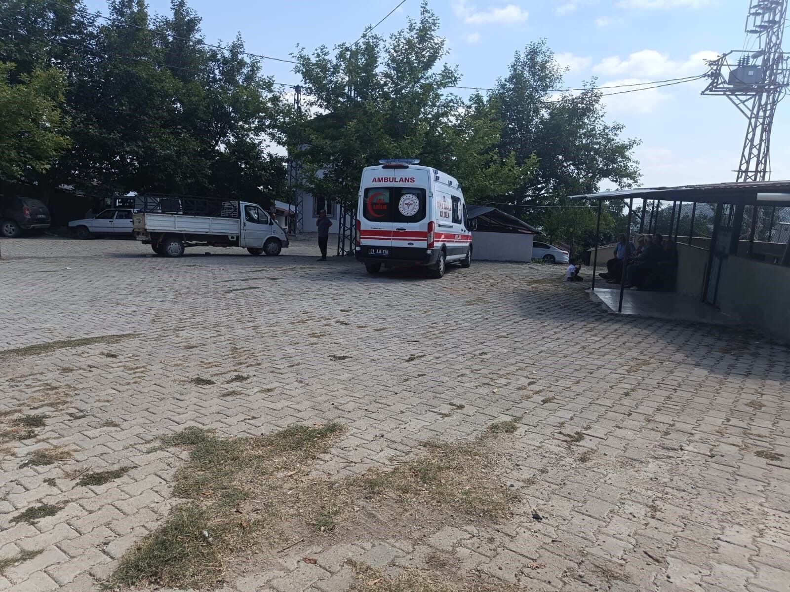 Anlaşamadığı kiracısını sopayla döve döve öldürdü! Vicdansız ev sahibi her yerde aranıyor!
