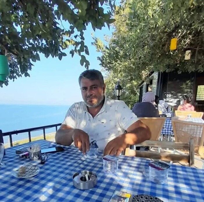 Karayolu’nda korkunç kaza: Sürücü öldü, eşi ve kızı yaralandı