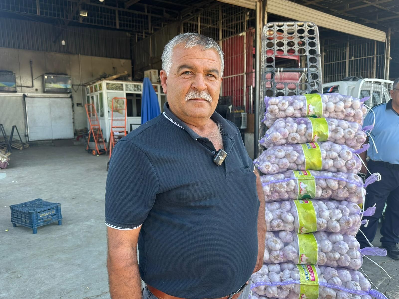 Acarlar’da hal esnafı dertli! Uykusuz esnaf sorunlarını anlattı