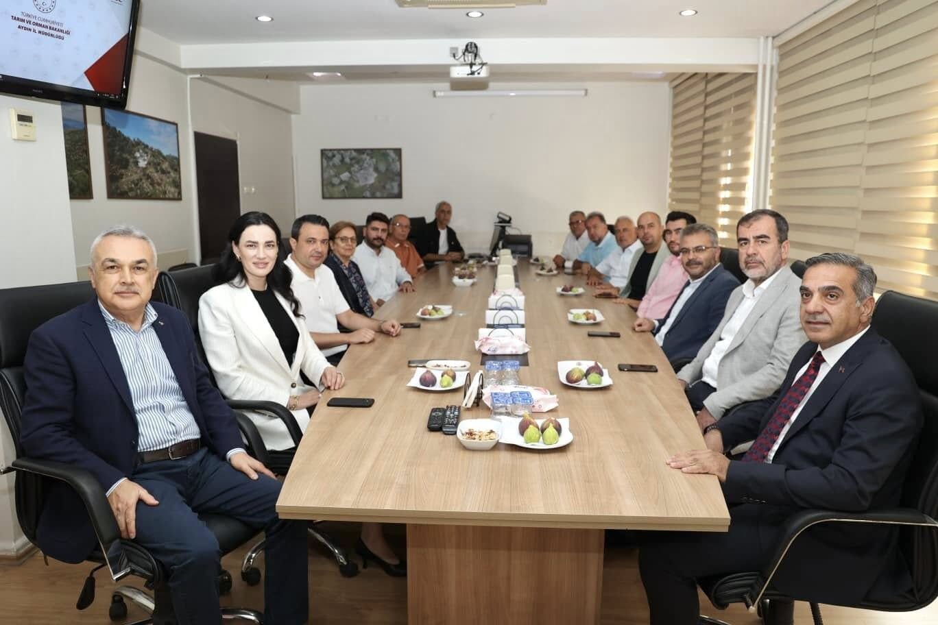 Ak Parti Aydin Tarim Calismalarini Inceledi Aydinli Ciftcilerimizi Guclu Bir Gelecek Sunmayi Hedefliyoruz 596455 279Bd30Db2028A26Bb676250Cf997A64