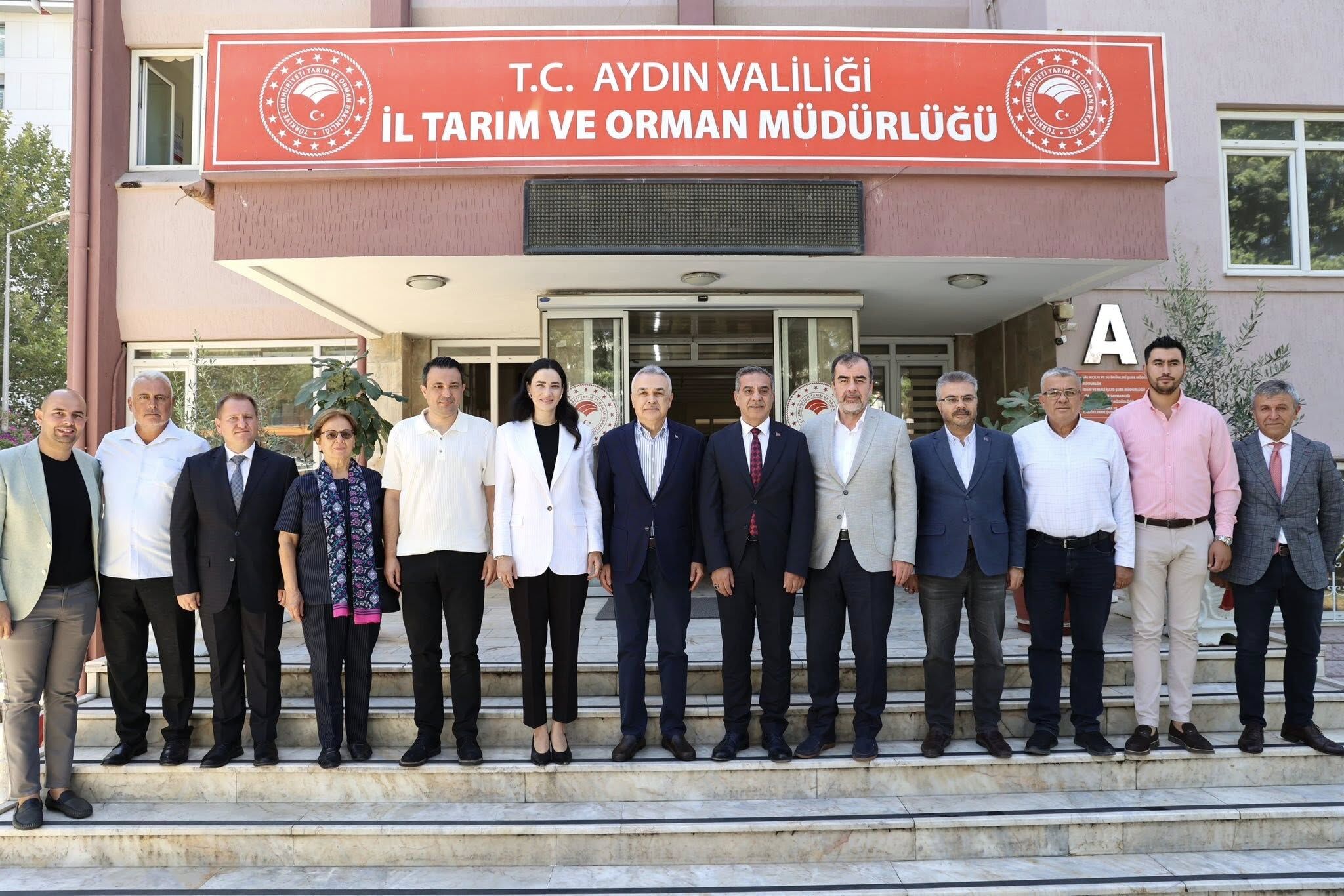 Ak Parti Aydin Tarim Calismalarini Inceledi Aydinli Ciftcilerimizi Guclu Bir Gelecek Sunmayi Hedefliyoruz 596455 Bb03F8264B7Cc541D73658Aeff94984C