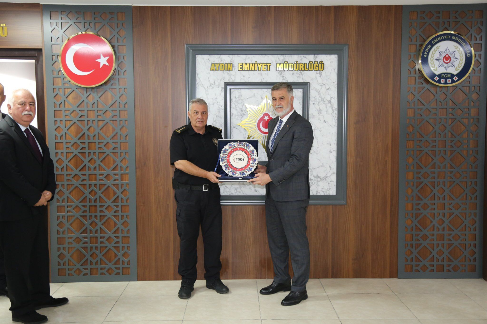 Aydindaki Sofor Esnafinin Sorunlari Masaya Yatirildi Tohob Baskani Ercan Aydina Geldi Sofor Esnafinin Sorunlari Mudur Erdogana Iletildi 603228 2728518Ca9445Def40E3Fcd4D4D16861