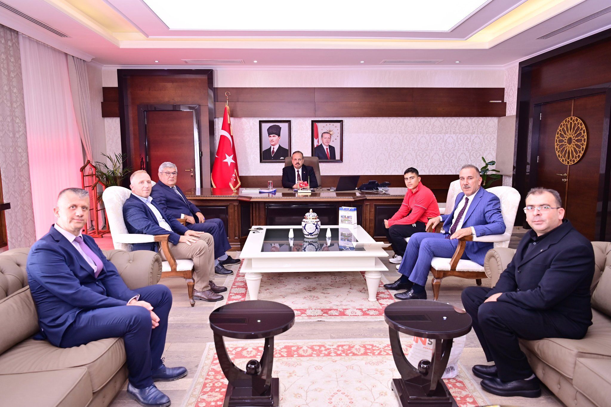 Aydinli Genc Dunya Sampiyonu Oldu Vali Canbolattan Tebrik 600718 Af8306Fc9639Cea39B37Bb5C369Be3E4