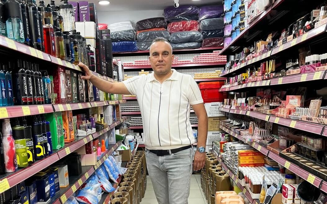 Aydinli Kardesler Kozmetik Sektorune Yenilik Kazandirdi Aydin Halki Guzellik Ve Bakimina Onem Veriyor Kozmetik Urunlerde Perakende Satislar Artmaya Basladi 602875 2Ca424C7C78474Cfa4B31B00Bd57A5D1
