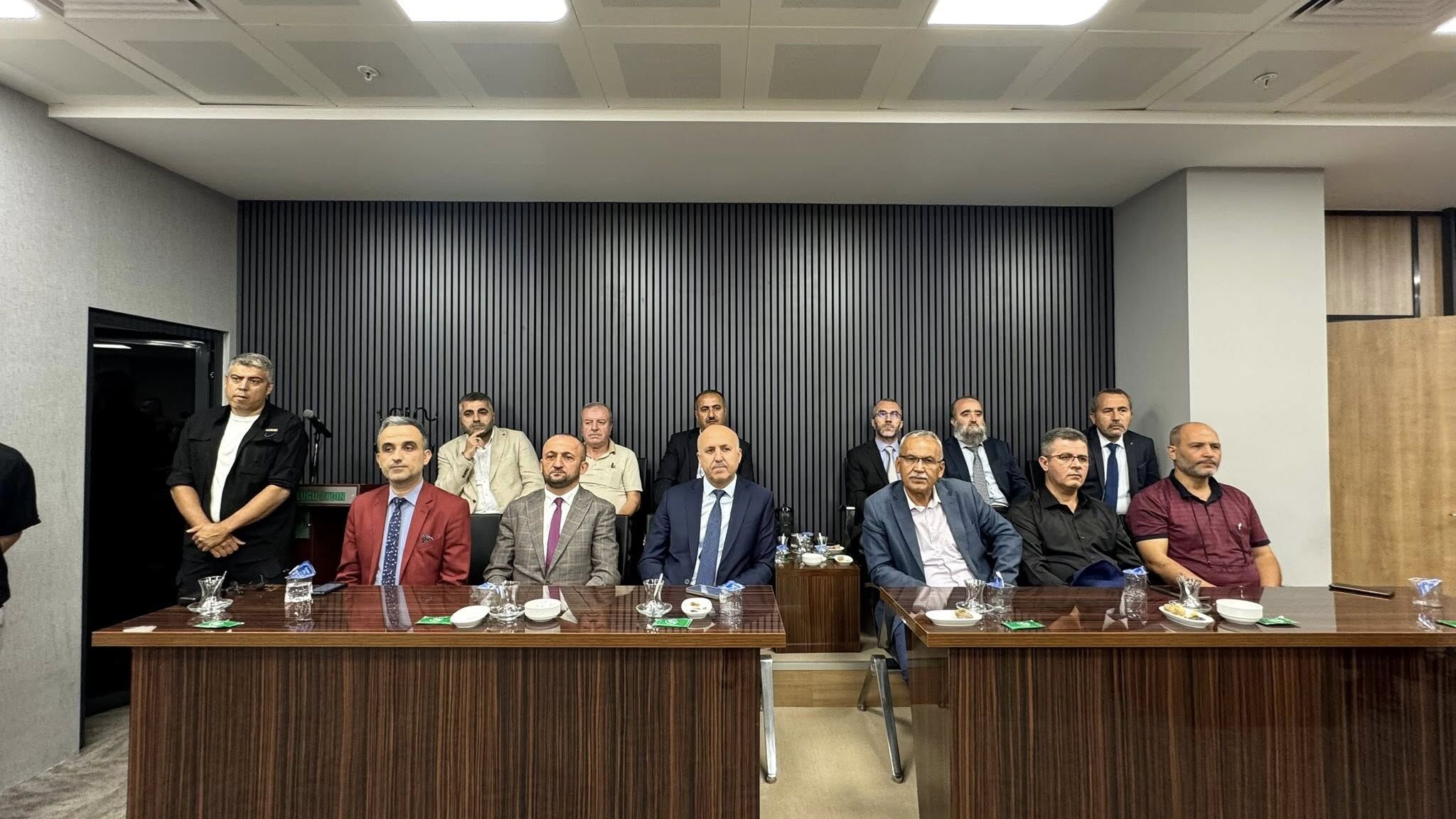 Baskan Erdem O Toplantiyi Degerlendirdi Betul 603077 7C6Ec69F59D735E066C6401520F82F3B