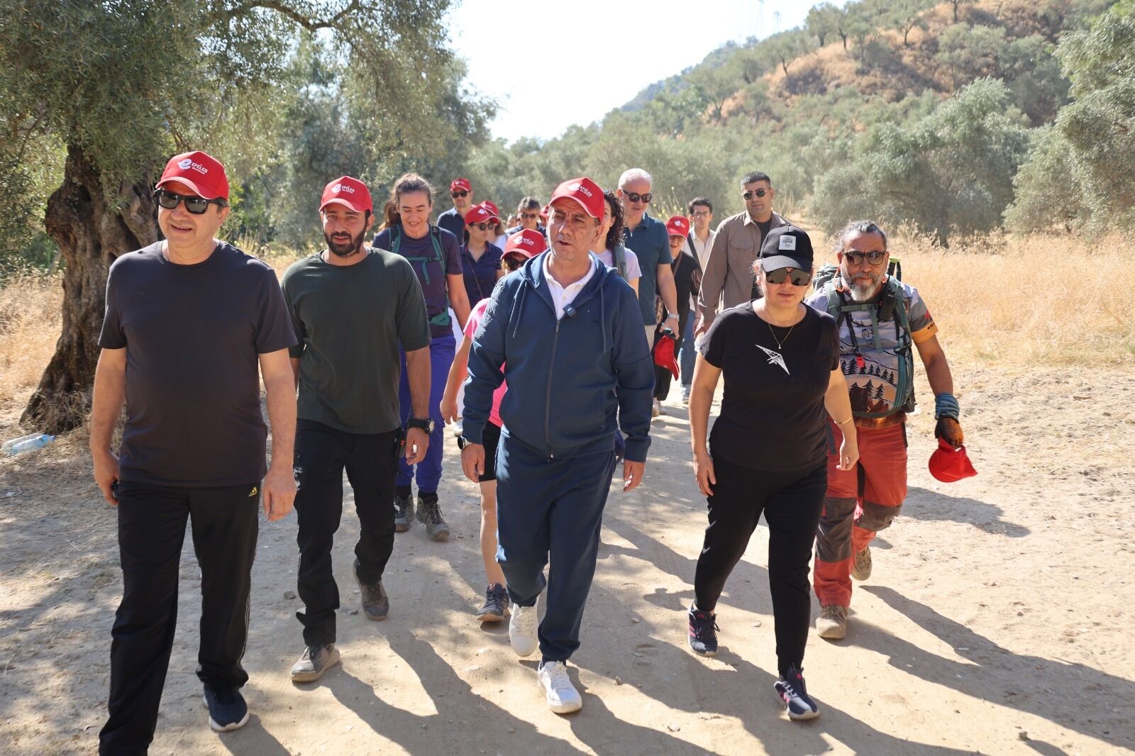 Baskan Yetiskin Dunya Turizm Gununde Efelere Trekking Parkuru Kazandirdi 602448 A59A363A5821E22248486E0E4B6E83Ea