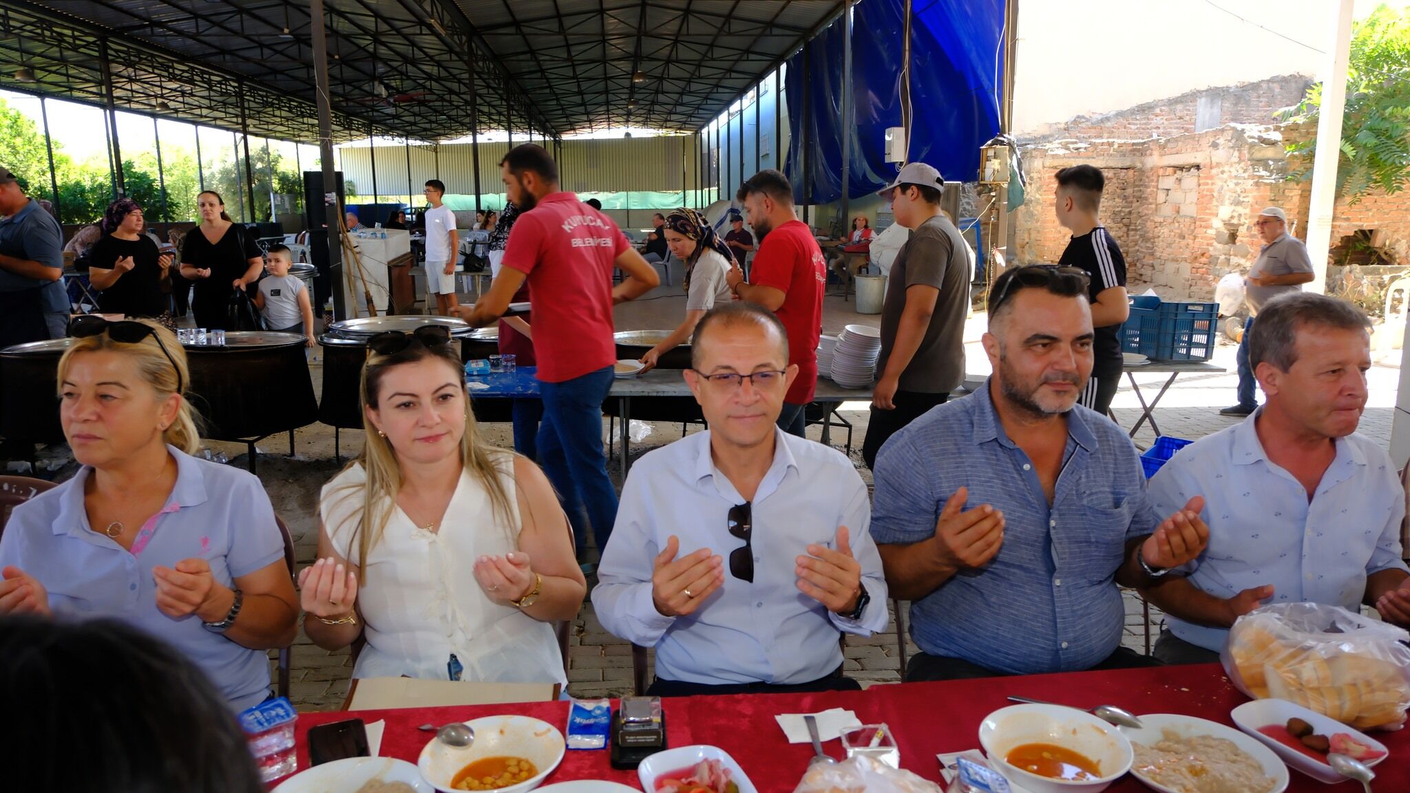 Horsunlu kurtuluşunu kutladı: 17 kazan keşkek dağıtıldı