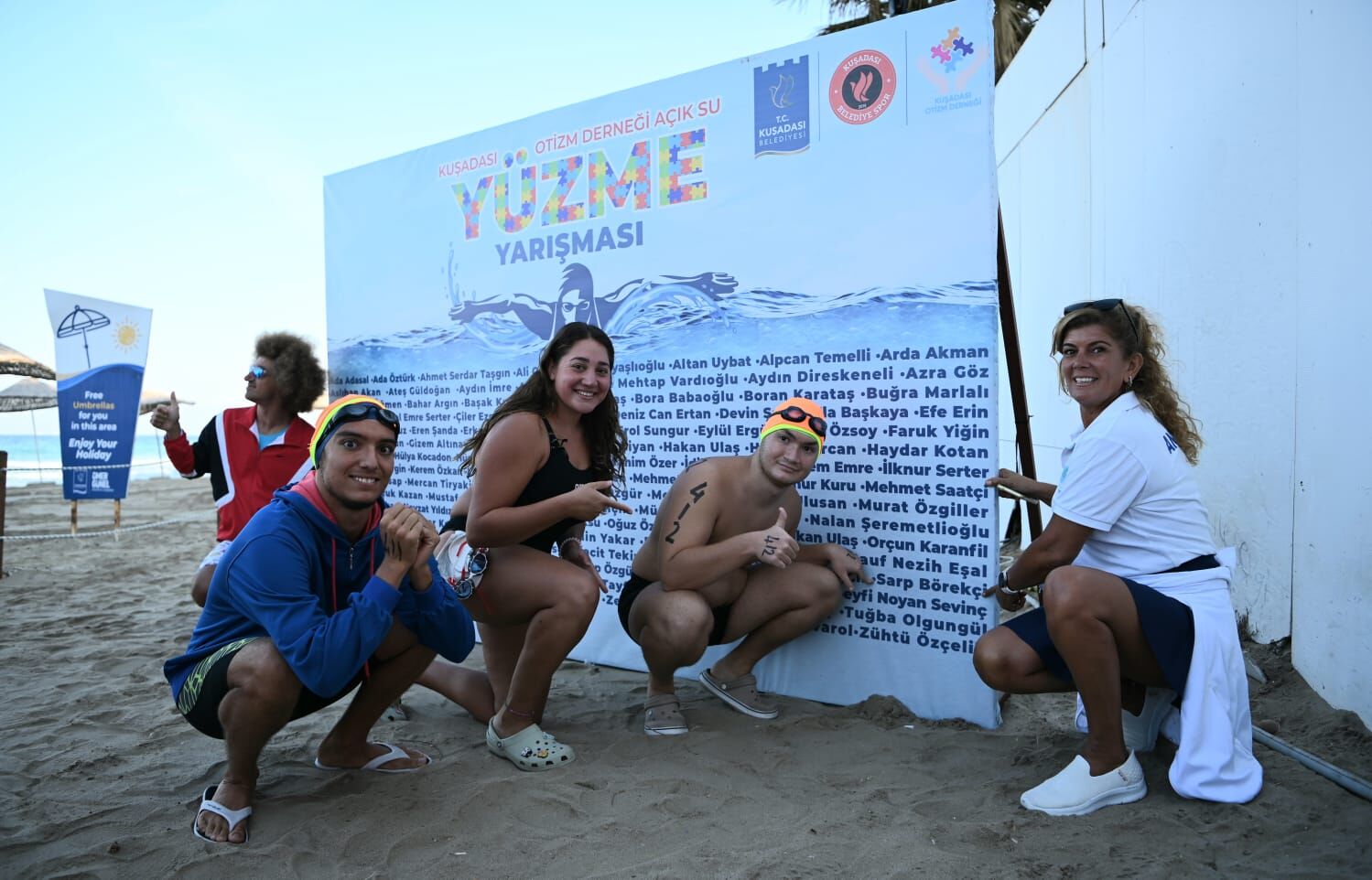 Kusadasinda Kulaclar Otizmli Cocuklar Icin Atildi 602571 0E117428Ebfe3Ea83Cc570463Adc48B7