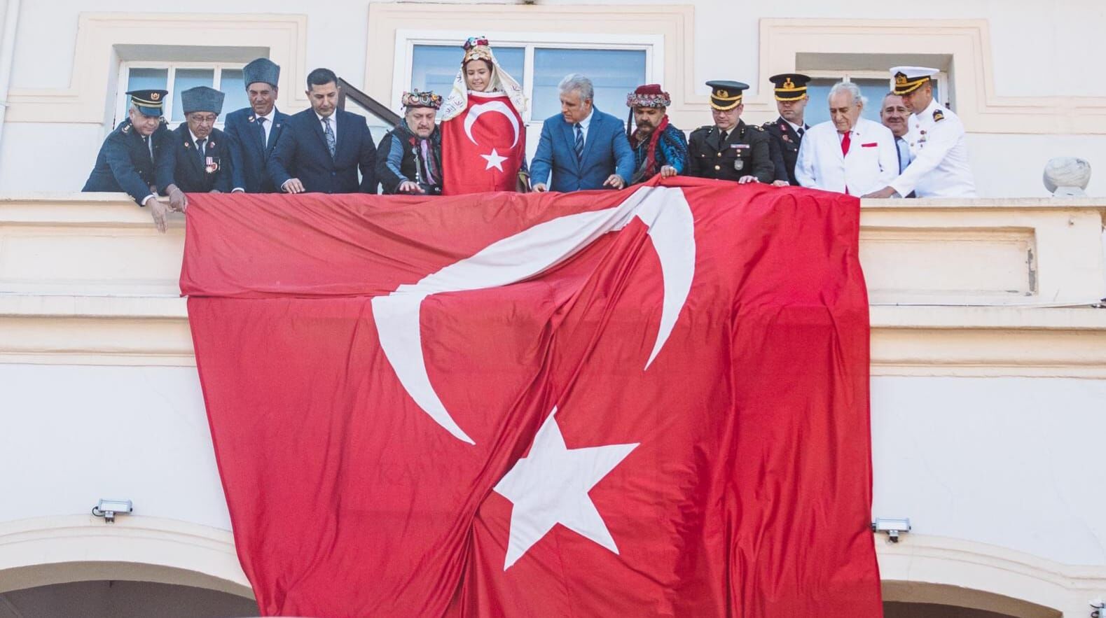 Kuşadası’nın düşman işgalinden kurtuluşunun yıl dönümü coşkuyla kutlandı
