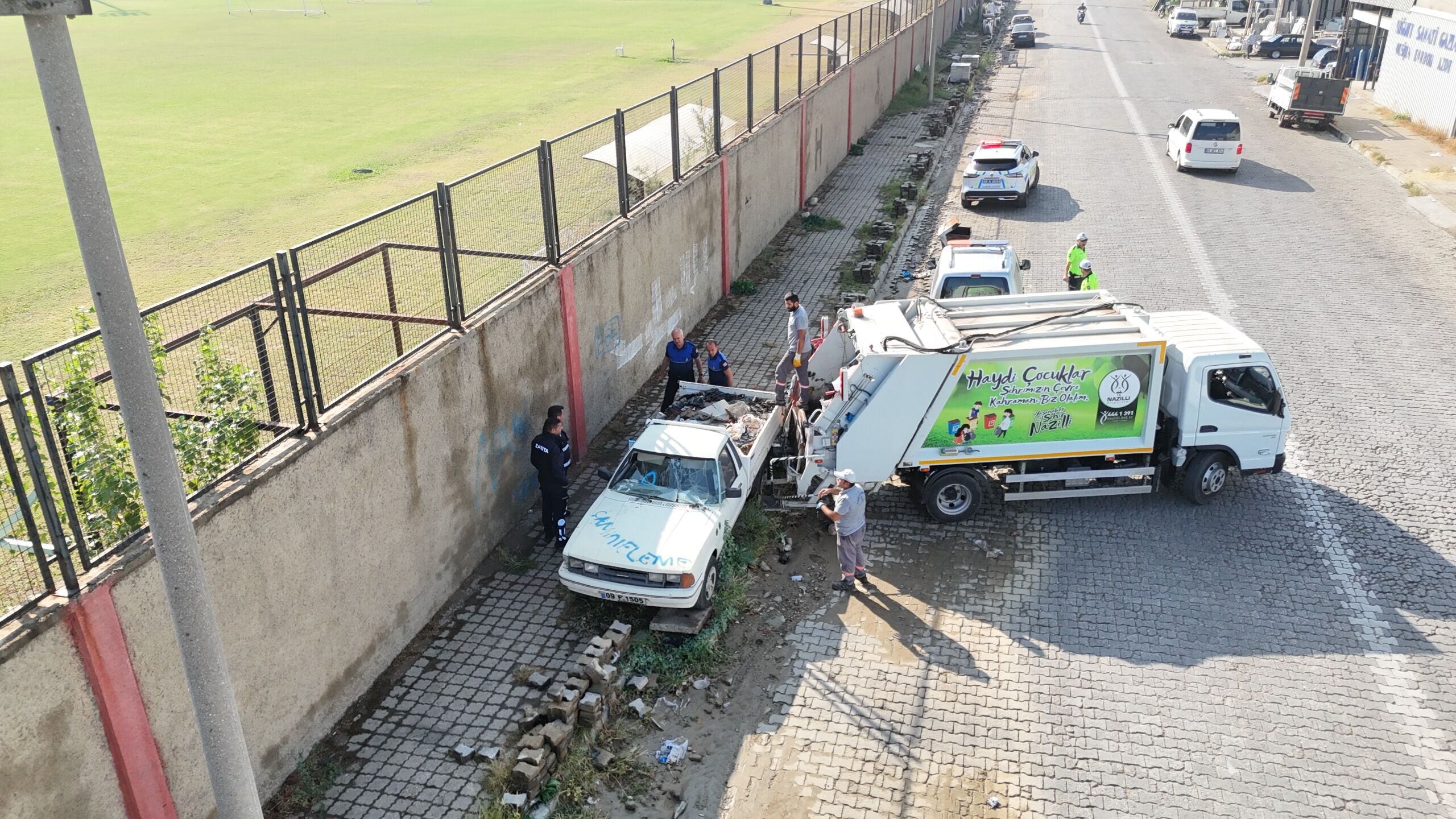 Nazillide Terk Edilmis Araclar Toplandi Emniyet Ve Zabita Ortak Operasyon Yapti 603250 6C3D63B510C4B278Fb74C99C49Abb271