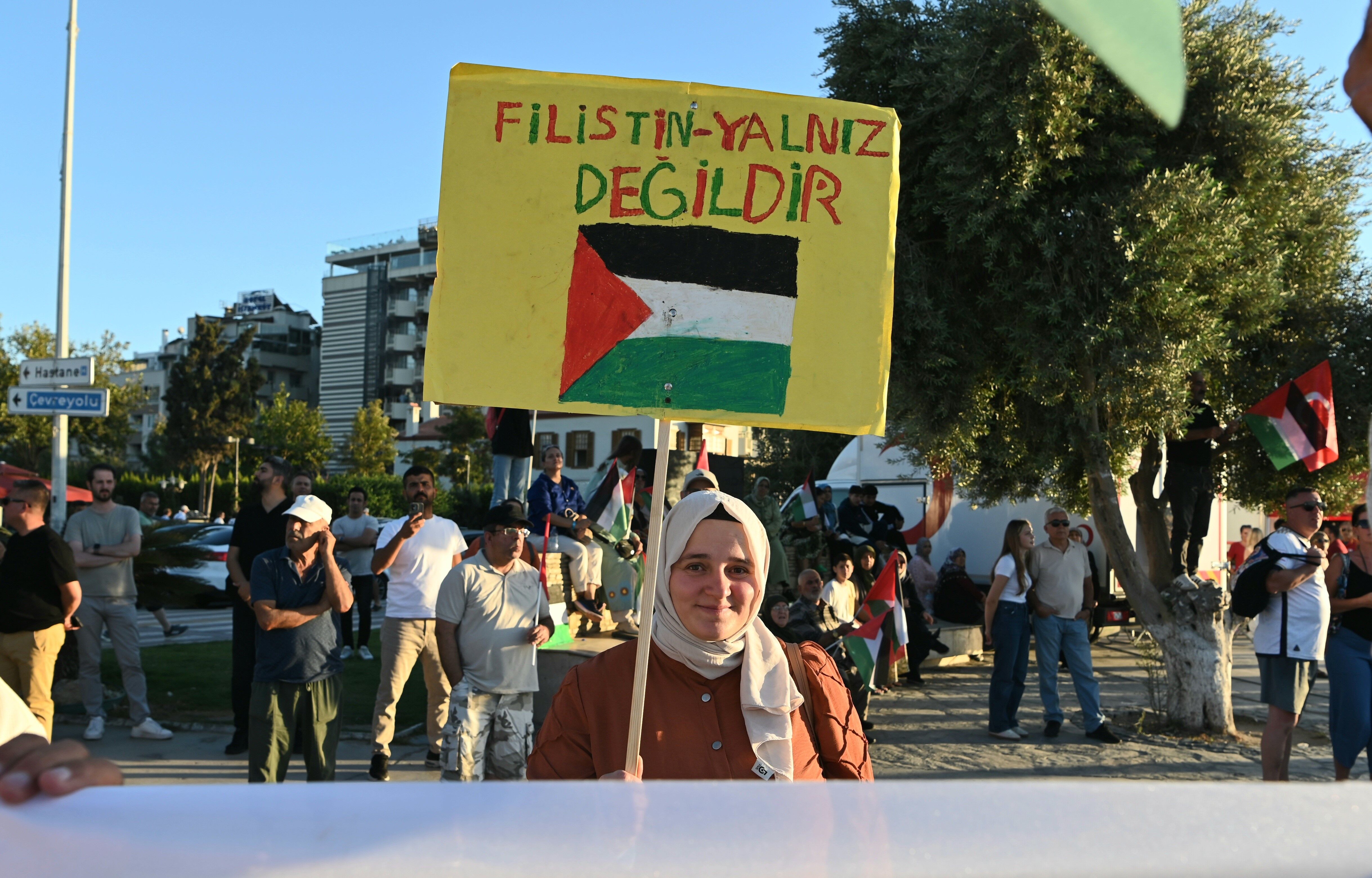 Sumud Filosuna Destek Etkinligi Yapildi 601076 Ddb8776Fea1Fcd70F4877E87744484F1