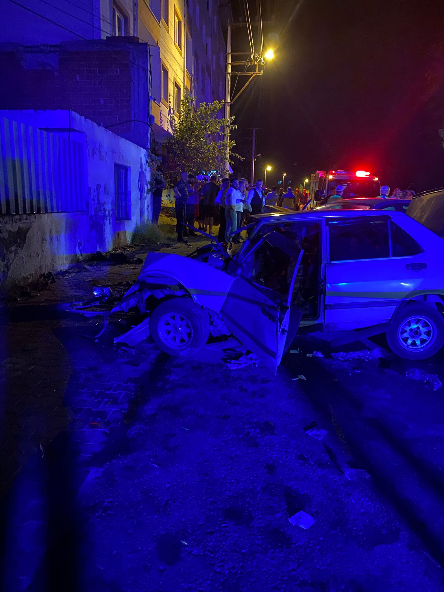 Nazilli iki otomobil kafa kafaya çarpıştı! 7 yaralı